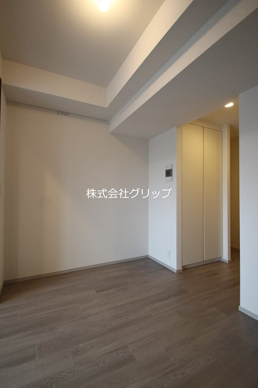 横浜市鶴見区鶴見中央５丁目の賃貸マンションの洋室