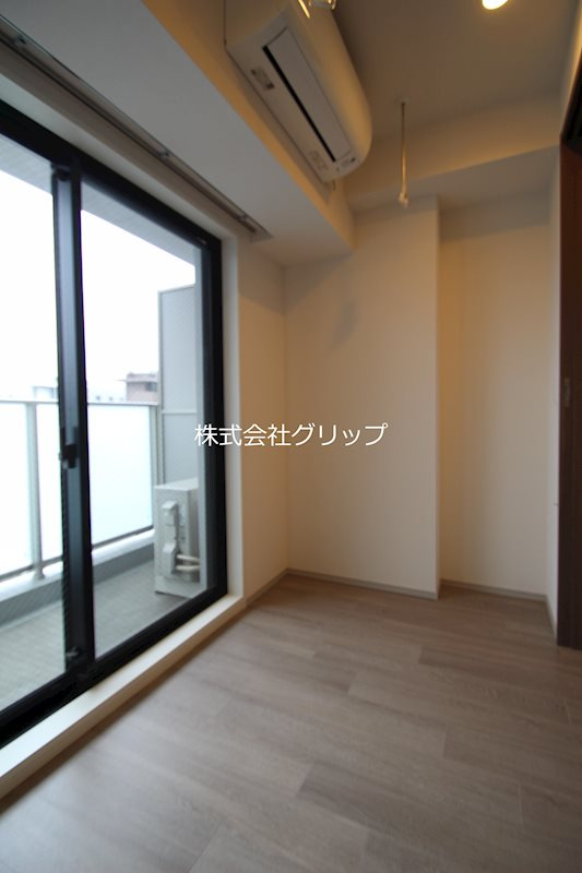 横浜市鶴見区鶴見中央５丁目の賃貸マンションの洋室