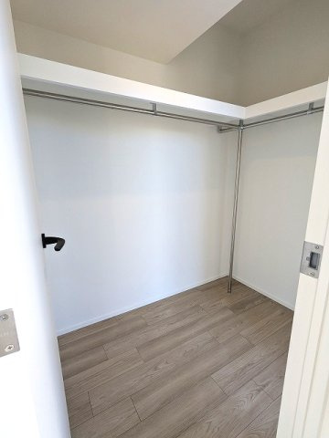 プライムメゾン入谷の収納|6.2帖洋室のウォークインクローゼット