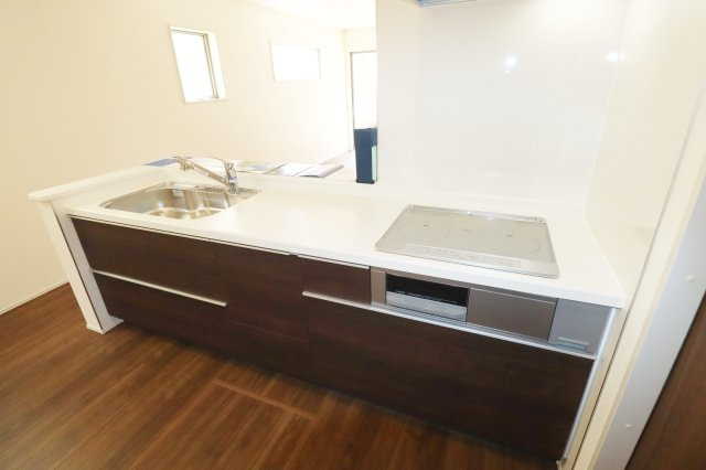 郡山市亀田2丁目第2　　　２号棟　　　桑野小学校、郡山第６中学区　のキッチン|※同社施工例