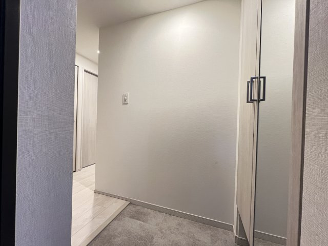 スプランディッド梅田WESTの玄関