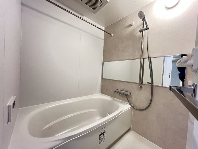 スプランディッド梅田WESTの浴室