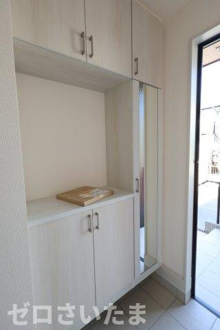 《仲介手数料無料》上尾市大字原市1780-12新築一戸建てブルーミングガーデンの玄関