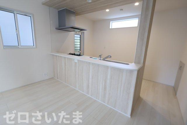 《仲介手数料無料》上尾市大字原市1780-12新築一戸建てブルーミングガーデンのキッチン