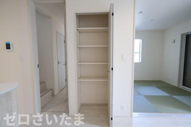 《仲介手数料無料》上尾市大字原市1780-12新築一戸建てブルーミングガーデンの収納