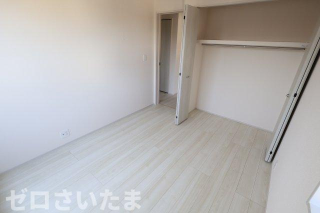 《仲介手数料無料》上尾市大字原市1780-12新築一戸建てブルーミングガーデンの洋室