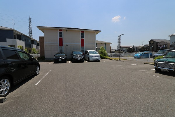 ジャルディーノ・ア・カーサの駐車場