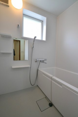 井東コーポラスの浴室