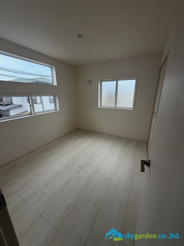 平塚市河内2期　新築戸建　全6棟1号棟の洋室