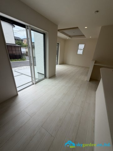 平塚市河内2期　新築戸建　全6棟1号棟の居間・リビング