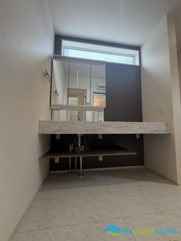 平塚市河内2期　新築戸建　全6棟1号棟の独立洗面台