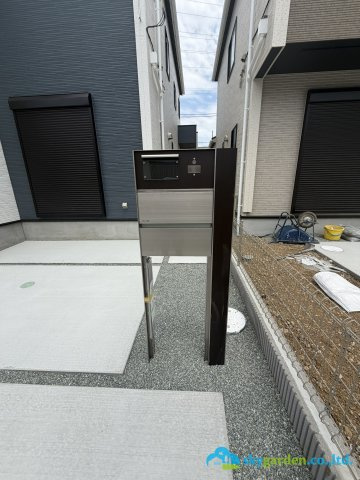 平塚市河内2期　新築戸建　全6棟1号棟の玄関