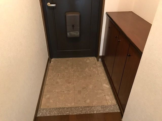 コアマンション新水前寺Ⅱの玄関