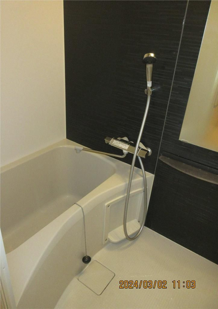 ココキューブ日暮里公園の浴室