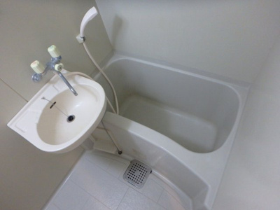 【浴室】 | ダイドーメゾン西宮北口ⅩⅢ | お風呂です