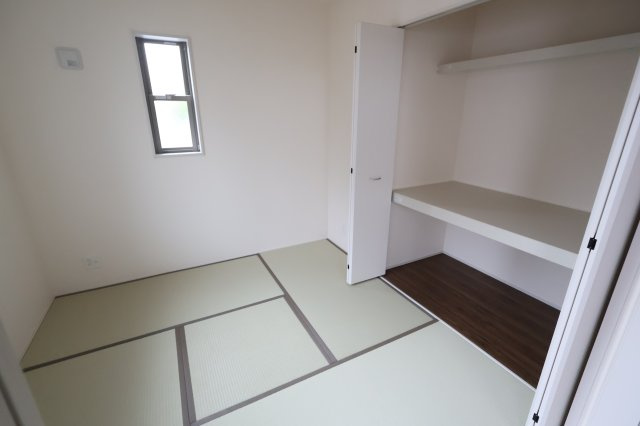 《仲介手数料無料》岩槻区上野１丁目19-1新築一戸建てリーブルガーデンの和室|1階 4.5帖