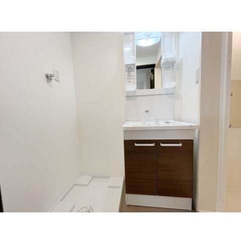 ジーメゾン新狭山の独立洗面台