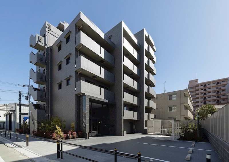 ルーブル志村坂上