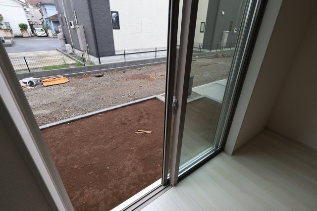 《仲介手数料無料》岩槻区上野１丁目19-1新築一戸建てリーブルガーデンの庭
