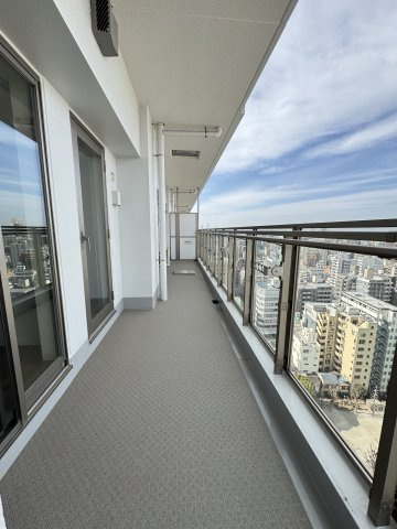 浅草タワー　１９Fのバルコニー