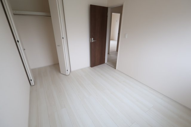 《仲介手数料無料》岩槻区上野１丁目19-1新築一戸建てリーブルガーデンの洋室|2階 5.2帖