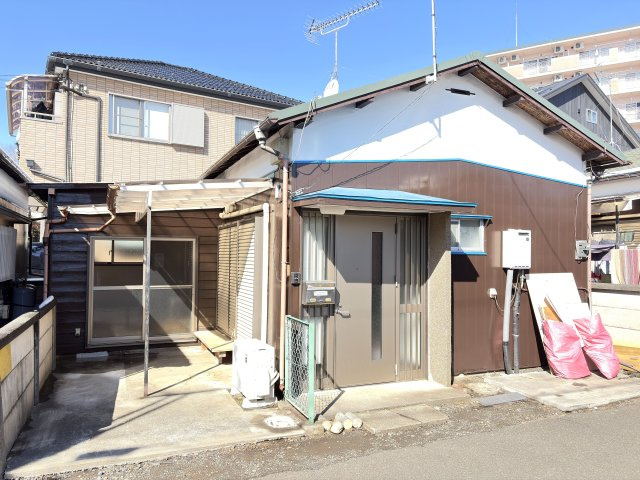 昭島市美堀町５丁目の一戸建ての外観
