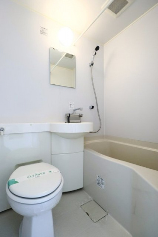 シャルマン文京千駄木の浴室|シャワー