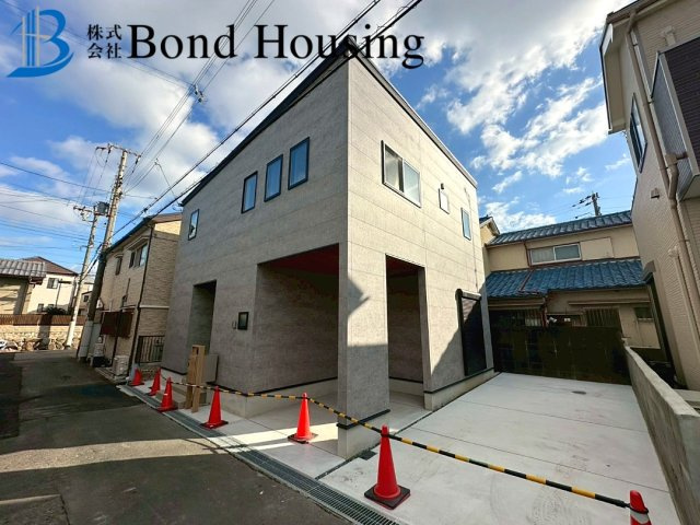 省エネ基準適合住宅　星陵台　新築戸建の前面道路含む現地写真