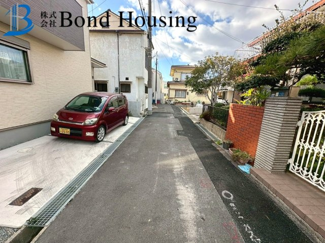 省エネ基準適合住宅　星陵台　新築戸建の前面道路含む現地写真