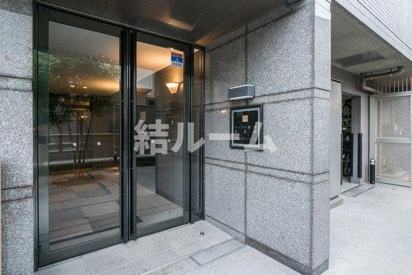 練馬区中村１丁目の賃貸マンションのエントランス