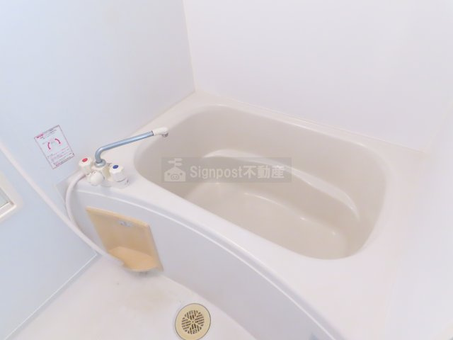 ドミールアッシュ　B棟の浴室