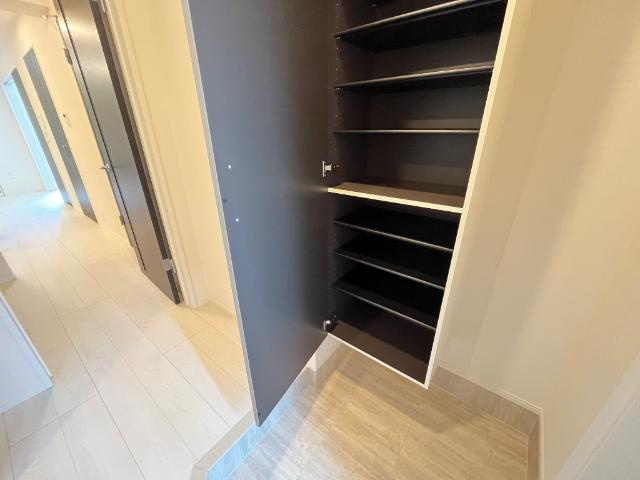 仮）高崎市上小鳥町Ｎ様アパート新築工事の収納|下駄箱（イメージ）
高崎、前橋のお部屋探しはエンドスケープまで！お客様の理想お聞かせ下さい♪