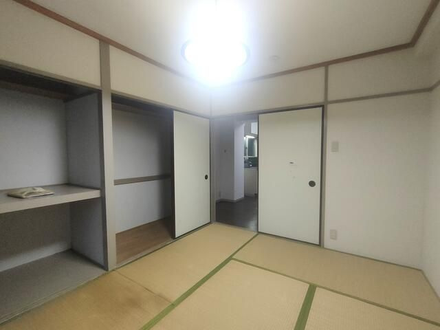 シャトー松が谷の寝室