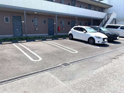 【駐車場】 | サンリバー 弐番館