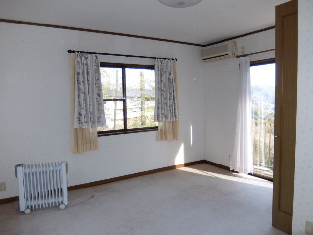 伊東市　宇佐美みのりの村の洋室