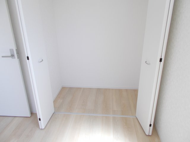 クレイドルガーデン富岡市七日市第５　１号棟の収納|十分な収納スペースがあります