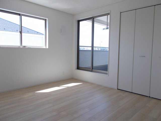 クレイドルガーデン富岡市七日市第５　１号棟の洋室|きれいな洋室です