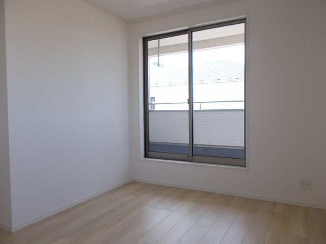 クレイドルガーデン富岡市七日市第５　１号棟の洋室|スタンダードな洋室です