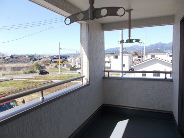 クレイドルガーデン富岡市七日市第５　１号棟のバルコニー|開放的で明るい空間を演出してくれるインナーバルコニーです