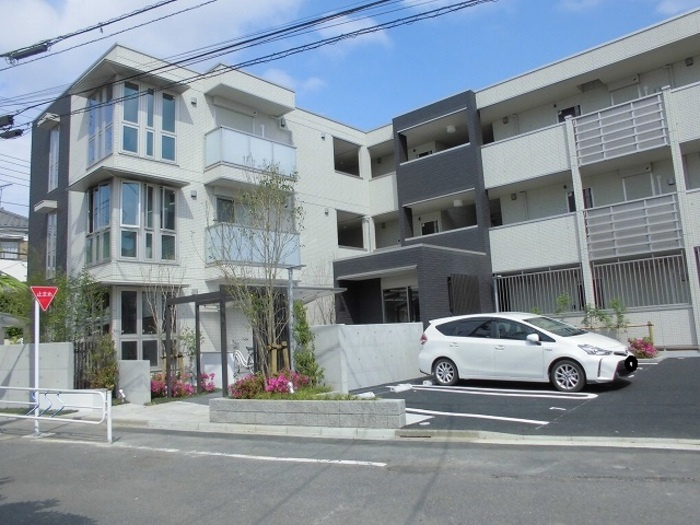 メゾンルミエール