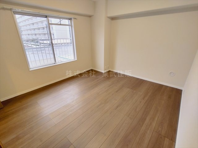 【子供部屋】 | 東武みよしみずほ台サンライトマンションB棟 | 洋室6.0帖、お子さんのお部屋にいかがでしょうか