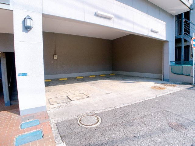 【駐車場】 | □■セザール第二秦野■□ | 駐車場