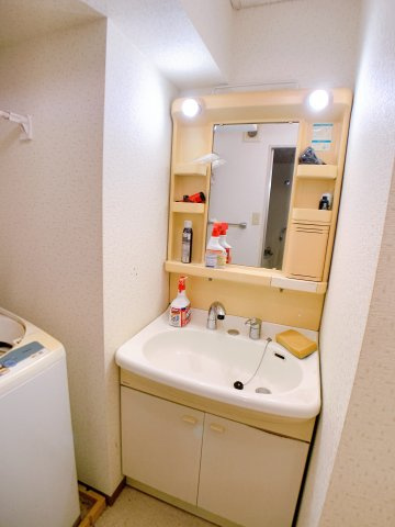 【独立洗面台】 | □■セザール第二秦野■□ | 洗面下に収納スペースがあり便利です！