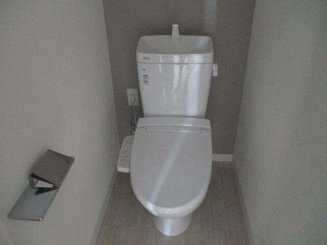 クレストコート志村坂上のトイレ|温水洗浄便座付きトイレ 