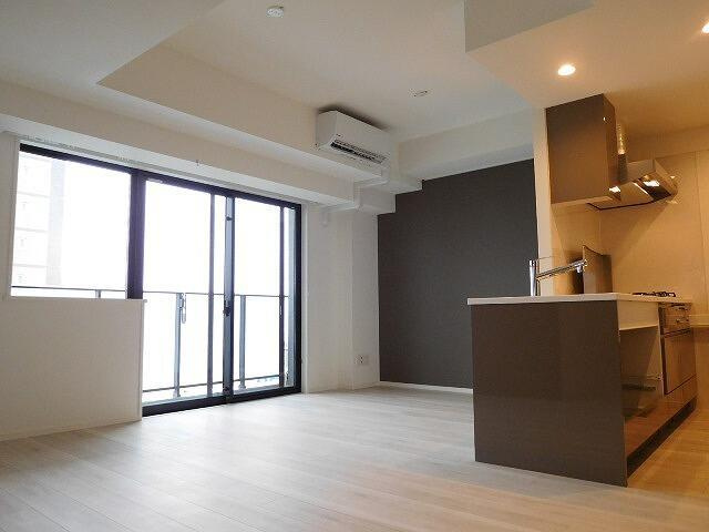 クレストコート志村坂上の間取り|2LDKのゆとりある間取り。家族でも使いやすい設計 