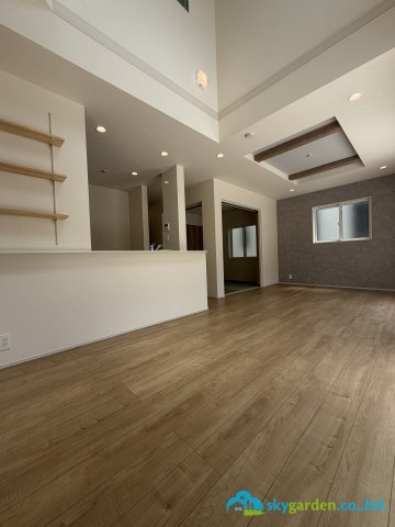 平塚市河内2期　新築戸建　全6棟3号棟の居間・リビング