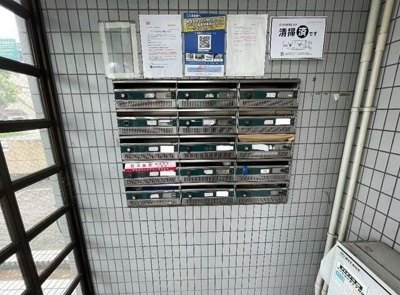 【エントランス】 | シャトル飛鳥