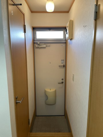 【玄関】 | みどりヶ丘ハイツ