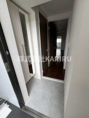 リアライズ南巽の玄関