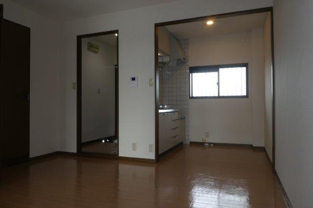 マーキュリーⅡの居間・リビング